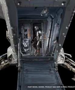 Hasbro Star Wars: The Vintage Collection Razor Crest 64 Hasbro Star Wars: The Vintage Collection Razor Crest