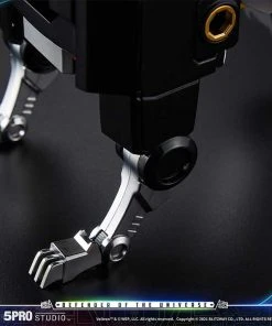 Pre-Orders Blitzway Voltron: Defender Of The Universe - 5Pro Studio CARBOTIX Series - Voltron