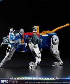 Pre-Orders Blitzway Voltron: Defender Of The Universe - 5Pro Studio CARBOTIX Series - Voltron