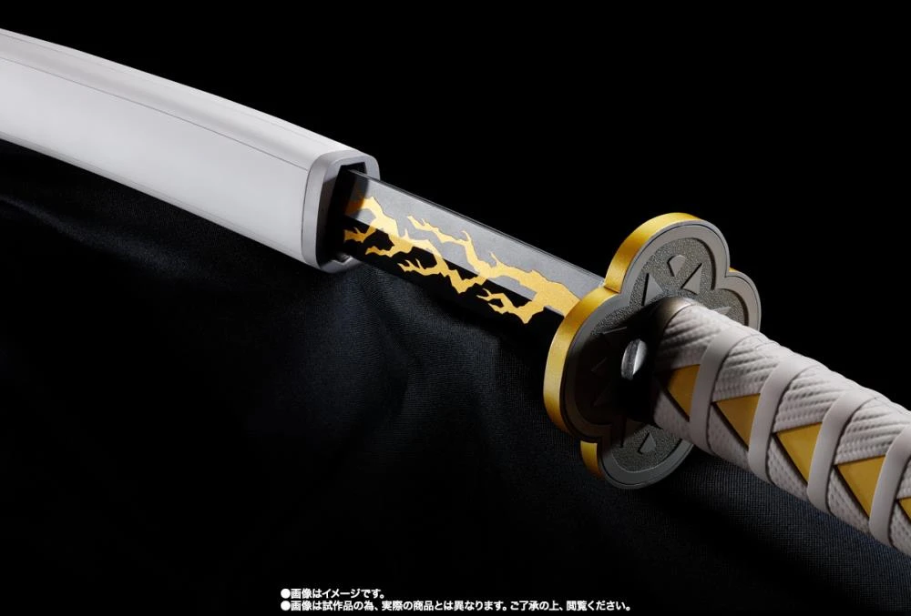 Bandai Demon Slayer: Kimetsu No Yaiba Proplica - Agatsuma Zenitsu Nichirin Sword 7 Bandai Demon Slayer: Kimetsu No Yaiba Proplica - Agatsuma Zenitsu Nichirin Sword