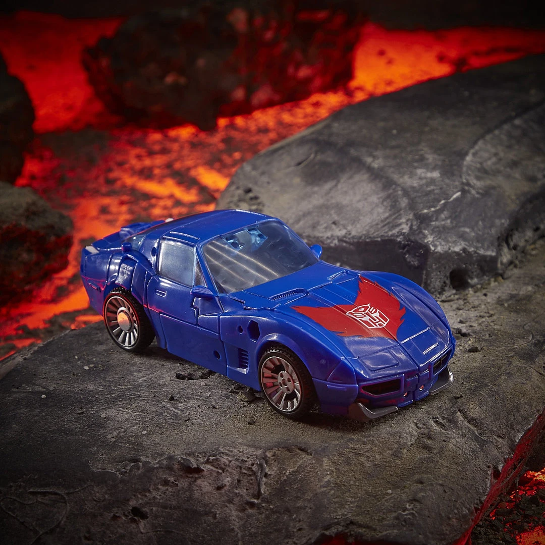 Hasbro Transformers War For Cybertron: Kingdom Deluxe Autobot Tracks