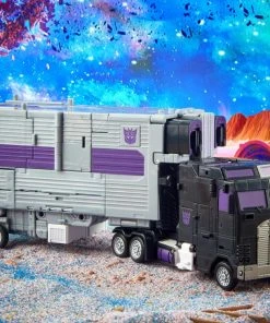 Hasbro Transformers: Legacy Commander Decepticon Motormaster