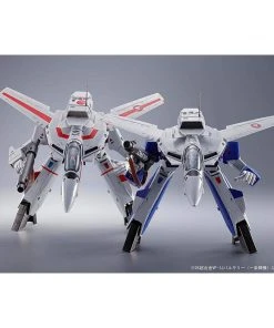 Bandai DX Chogokin Macross 1/48 Scale VF-1A Maximillian Jenius Use