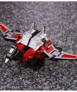 Takara Tomy Masterpiece MP-13 Soundwave & Laserbeak - Rerelease Transformers